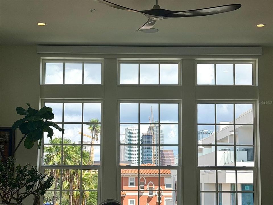 Active With Contract: $1,550,000 (3 beds, 2 baths, 2387 Square Feet)