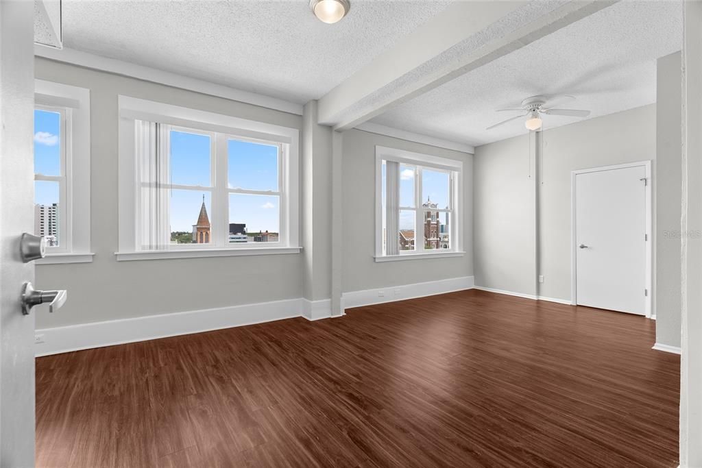 В аренду: $3,650 (1 спален, 2 ванн, 636 Квадратных фут)