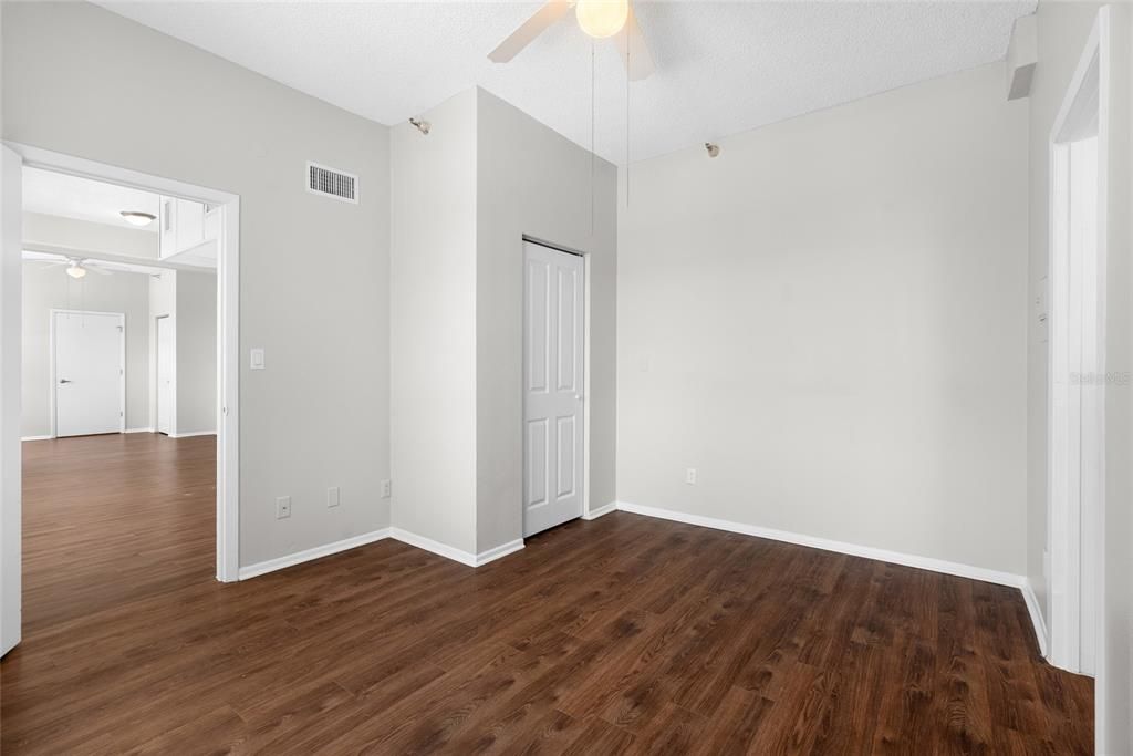 В аренду: $3,650 (1 спален, 2 ванн, 636 Квадратных фут)