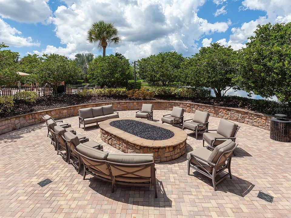 For Sale: $850,000 (3 beds, 3 baths, 2266 Square Feet)