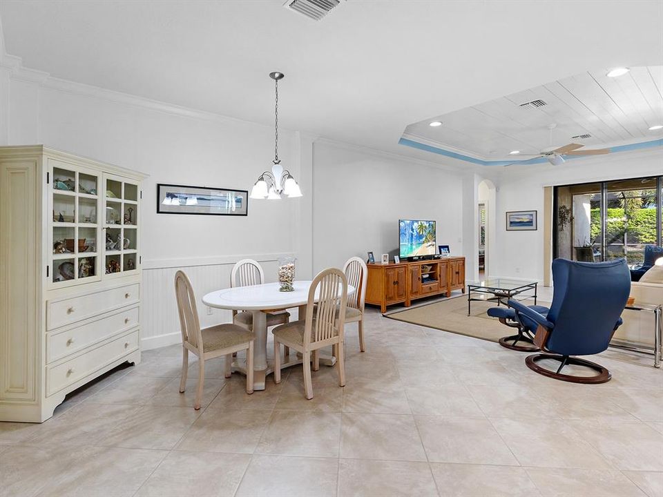 For Sale: $850,000 (3 beds, 3 baths, 2266 Square Feet)
