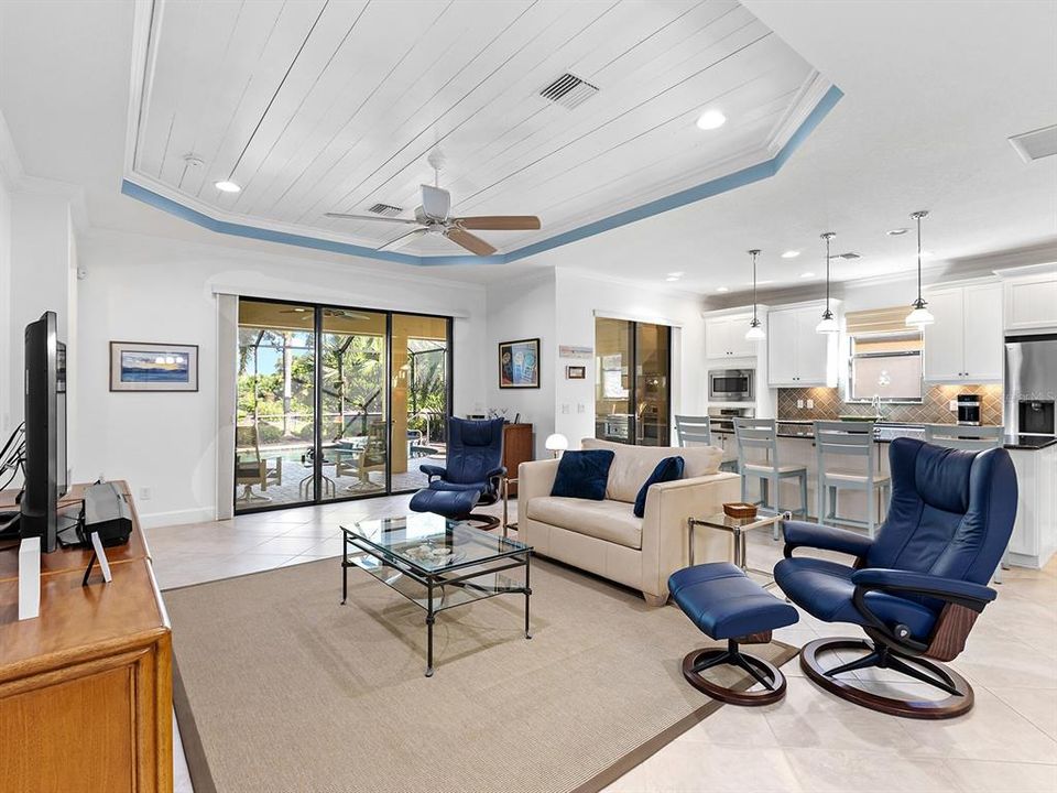 For Sale: $850,000 (3 beds, 3 baths, 2266 Square Feet)