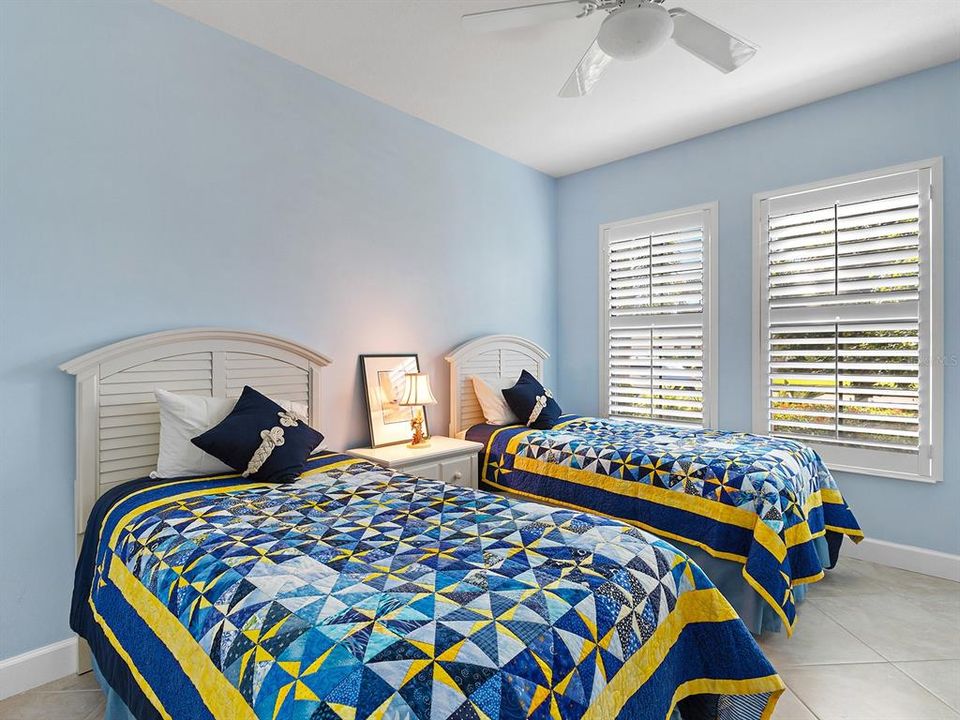 For Sale: $850,000 (3 beds, 3 baths, 2266 Square Feet)