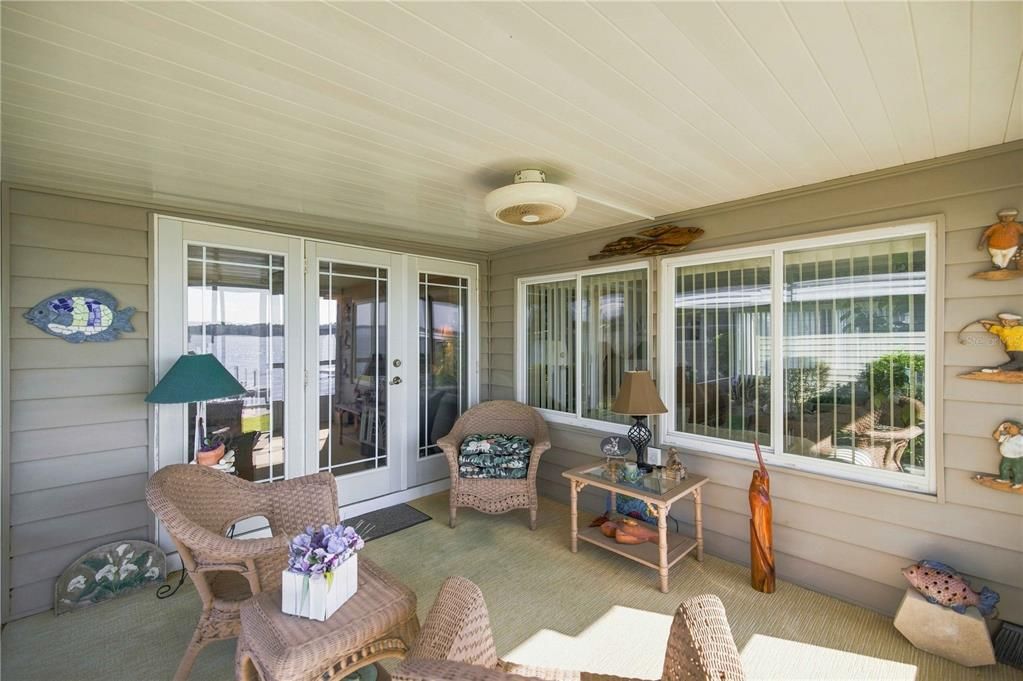 For Sale: $279,000 (2 beds, 2 baths, 1194 Square Feet)