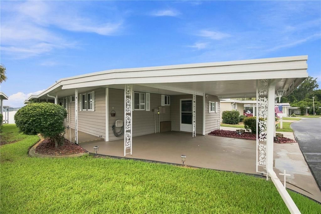 For Sale: $279,000 (2 beds, 2 baths, 1194 Square Feet)