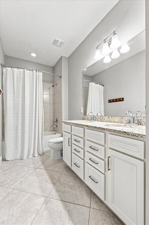 : $429,900 (4 camas, 2 baños, 2144 Pies cuadrados)