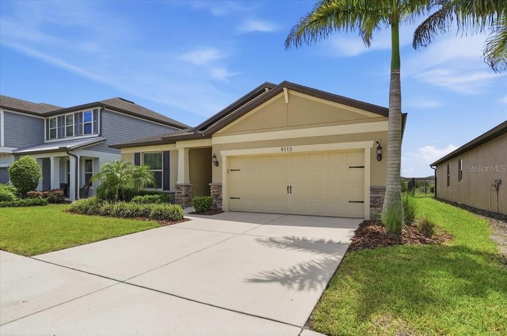 : $429,900 (4 camas, 2 baños, 2144 Pies cuadrados)