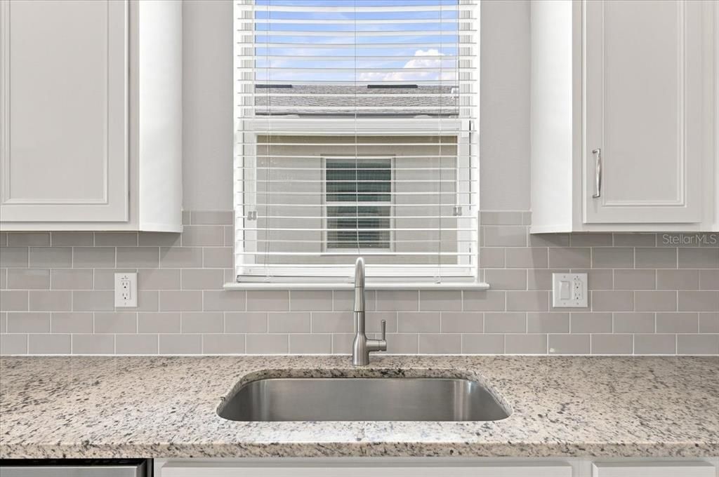: $429,900 (4 camas, 2 baños, 2144 Pies cuadrados)