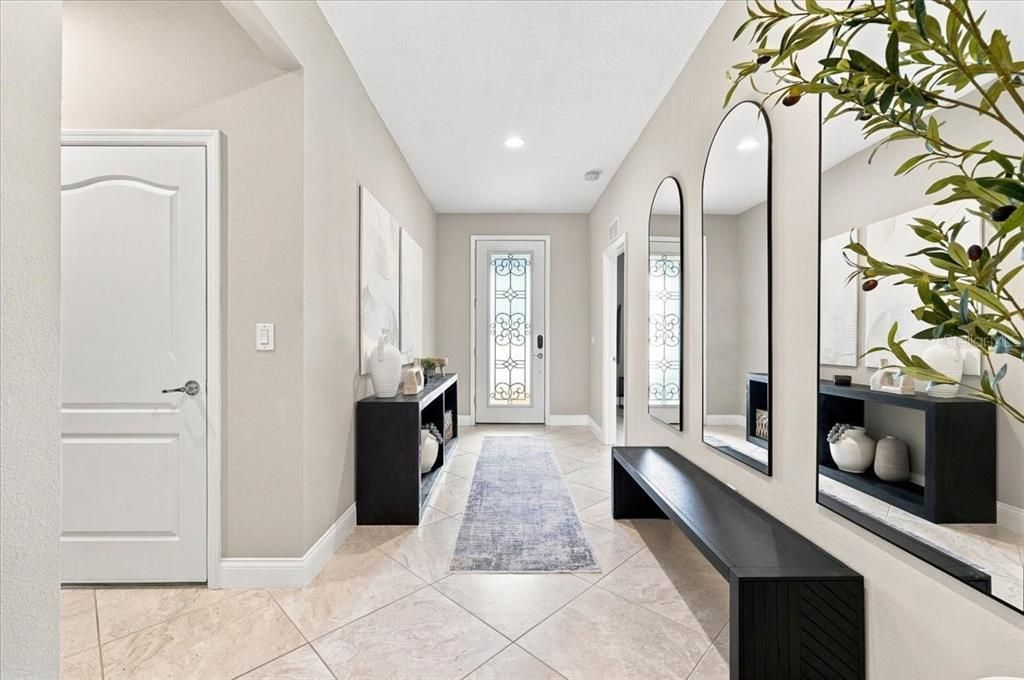 : $429,900 (4 camas, 2 baños, 2144 Pies cuadrados)