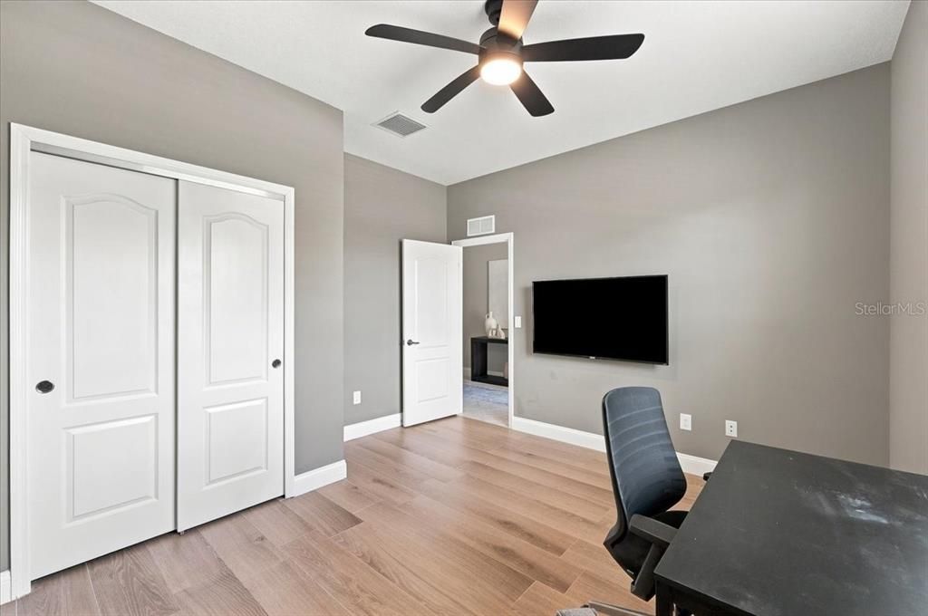 : $429,900 (4 camas, 2 baños, 2144 Pies cuadrados)