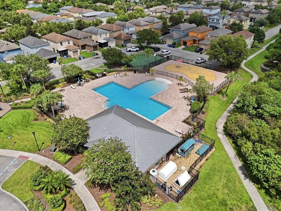 : $429,900 (4 camas, 2 baños, 2144 Pies cuadrados)
