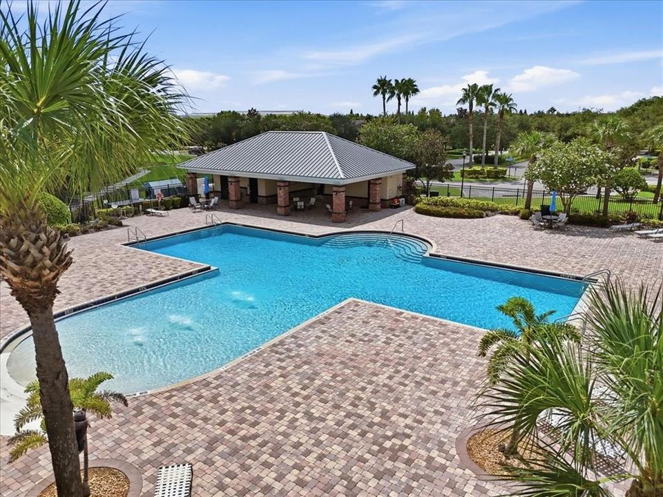 : $429,900 (4 camas, 2 baños, 2144 Pies cuadrados)
