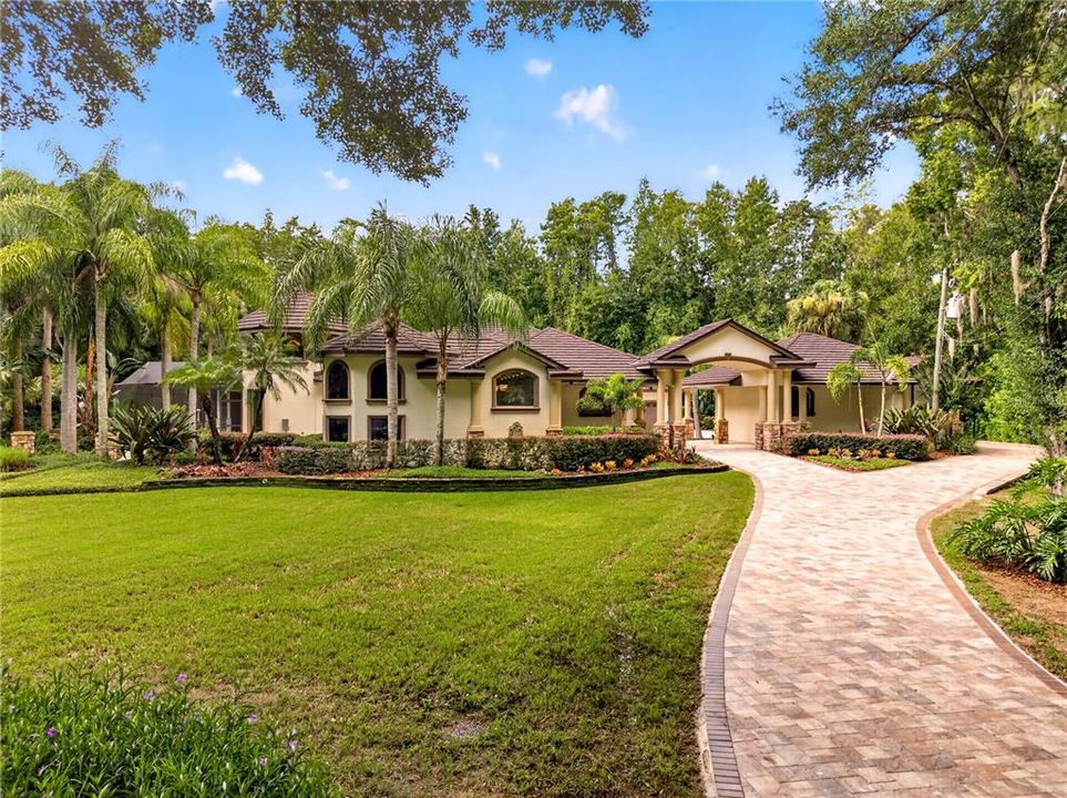 For Sale: $1,900,000 (3 beds, 3 baths, 4693 Square Feet)