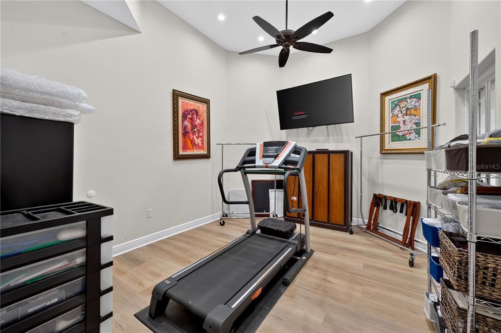 For Sale: $1,900,000 (3 beds, 3 baths, 4693 Square Feet)