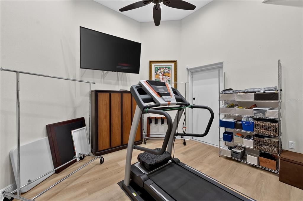 For Sale: $1,900,000 (3 beds, 3 baths, 4693 Square Feet)