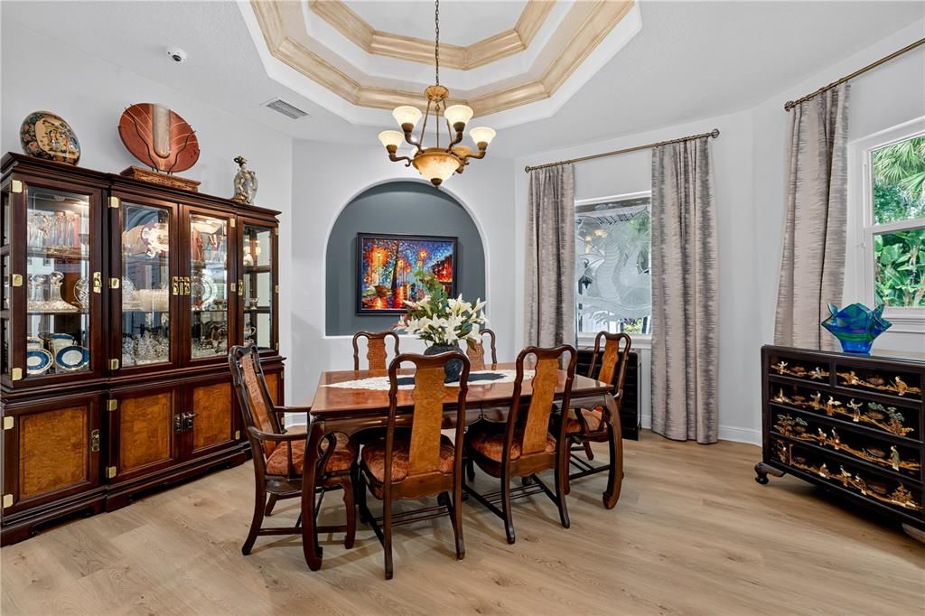 For Sale: $1,900,000 (3 beds, 3 baths, 4693 Square Feet)