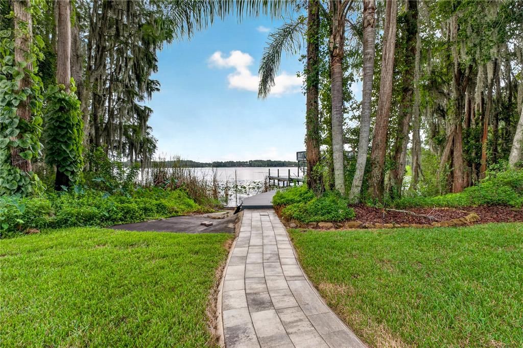 For Sale: $1,900,000 (3 beds, 3 baths, 4693 Square Feet)