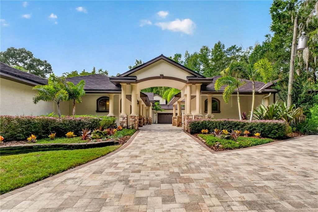 For Sale: $1,900,000 (3 beds, 3 baths, 4693 Square Feet)