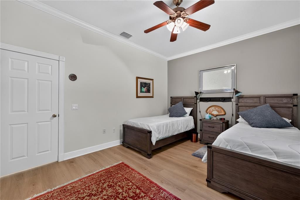 For Sale: $1,900,000 (3 beds, 3 baths, 4693 Square Feet)