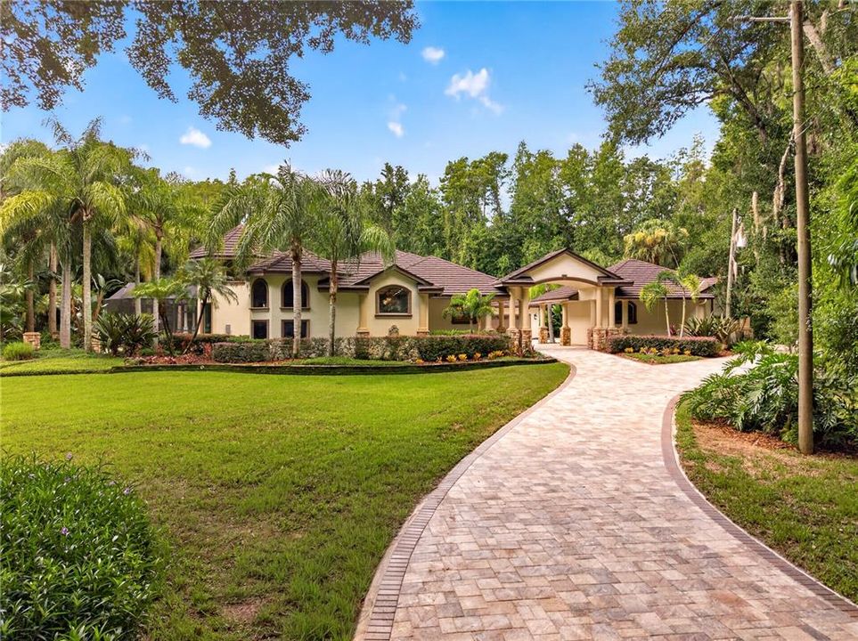 For Sale: $1,900,000 (3 beds, 3 baths, 4693 Square Feet)