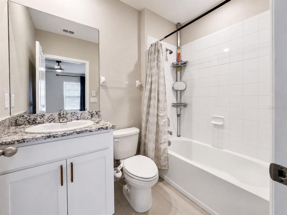 For Sale: $629,000 (5 beds, 4 baths, 4084 Square Feet)