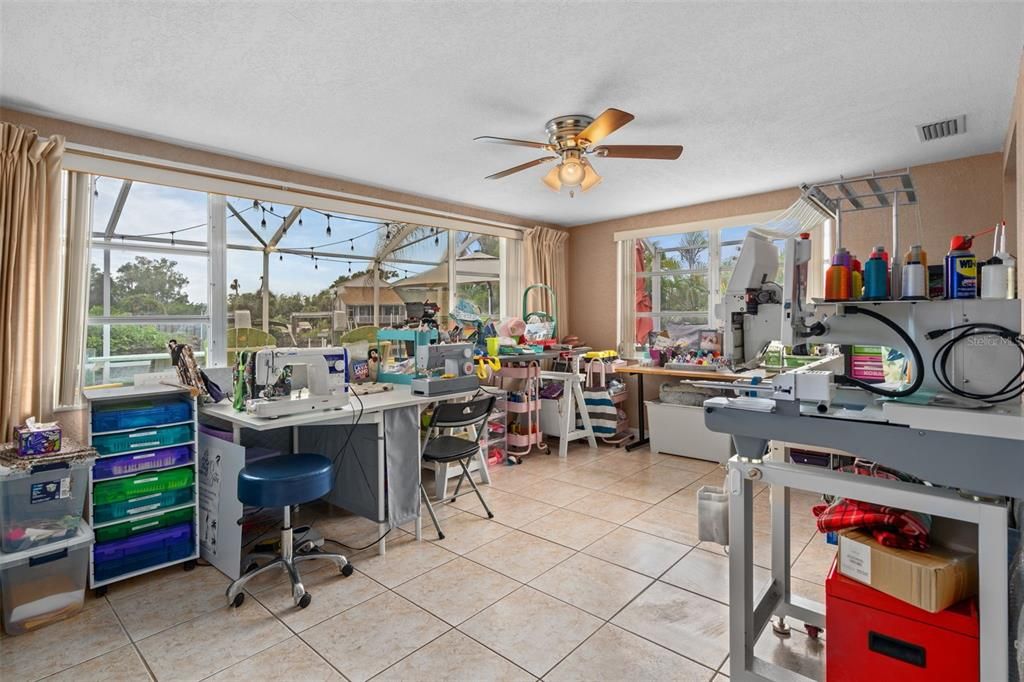 For Sale: $359,900 (2 beds, 2 baths, 1356 Square Feet)
