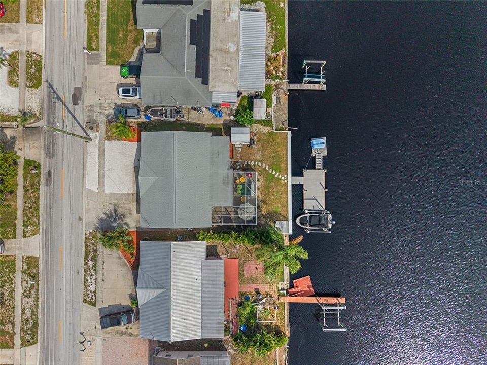 For Sale: $359,900 (2 beds, 2 baths, 1356 Square Feet)