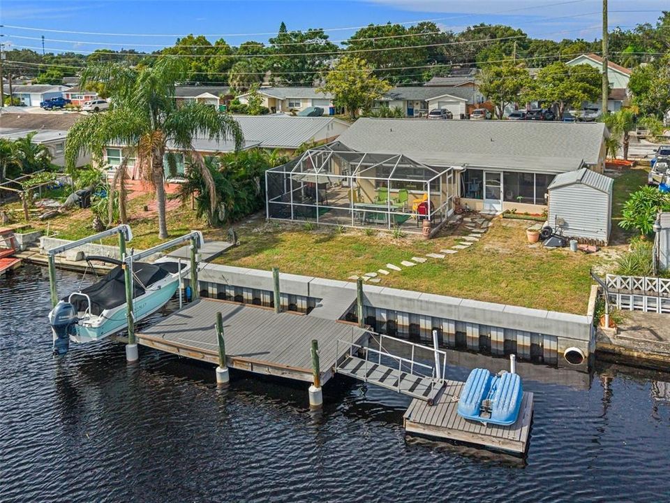 For Sale: $359,900 (2 beds, 2 baths, 1356 Square Feet)