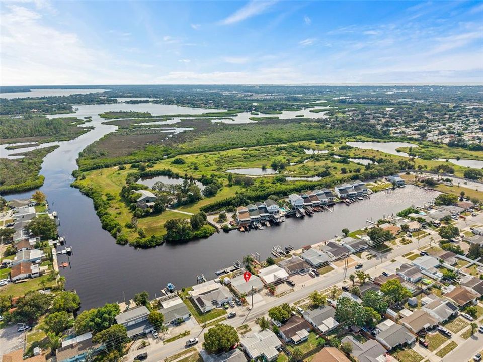 For Sale: $359,900 (2 beds, 2 baths, 1356 Square Feet)