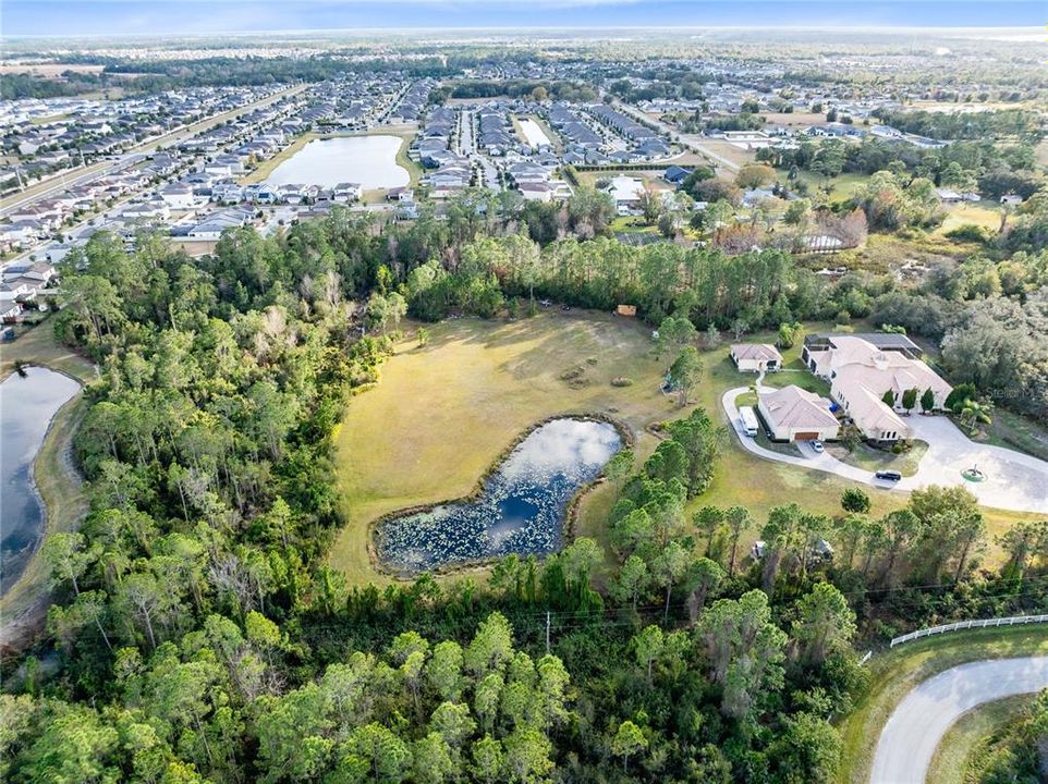 待售: $998,000 (5.00 acres)
