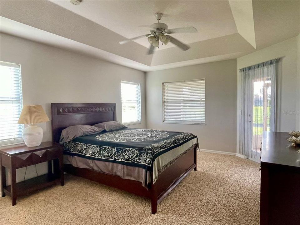 For Sale: $349,000 (3 beds, 2 baths, 1605 Square Feet)