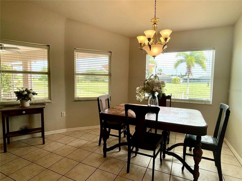 For Sale: $349,000 (3 beds, 2 baths, 1605 Square Feet)