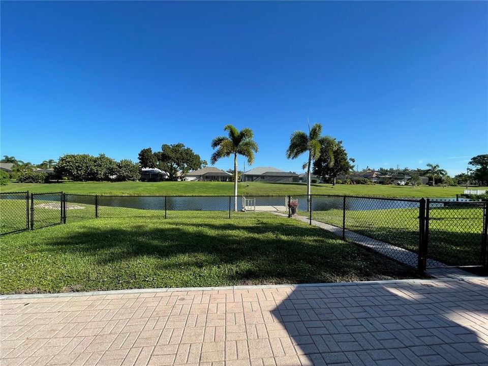 For Sale: $349,000 (3 beds, 2 baths, 1605 Square Feet)