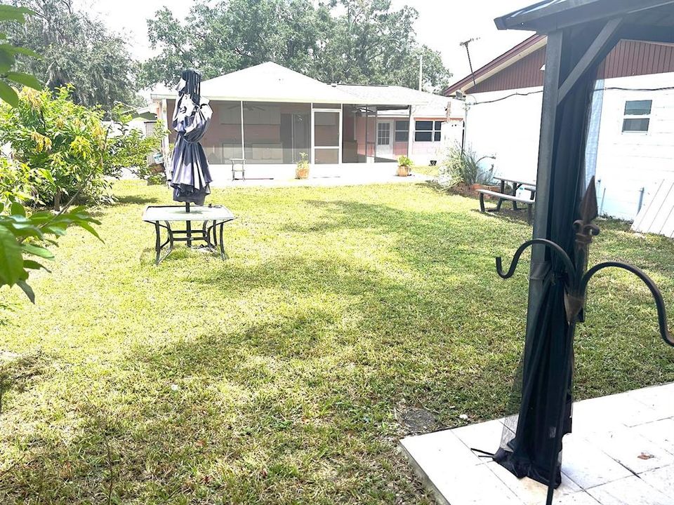 En Venta: $595,000 (3 camas, 2 baños, 1687 Pies cuadrados)