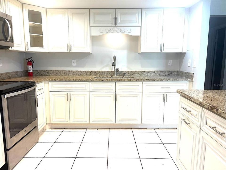 En Venta: $595,000 (3 camas, 2 baños, 1687 Pies cuadrados)