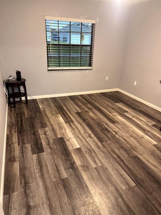For Sale: $245,000 (2 beds, 2 baths, 1295 Square Feet)