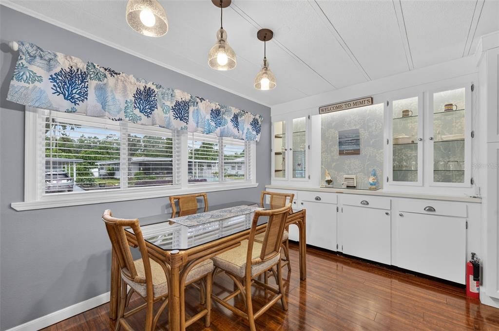 For Sale: $110,000 (2 beds, 2 baths, 1056 Square Feet)