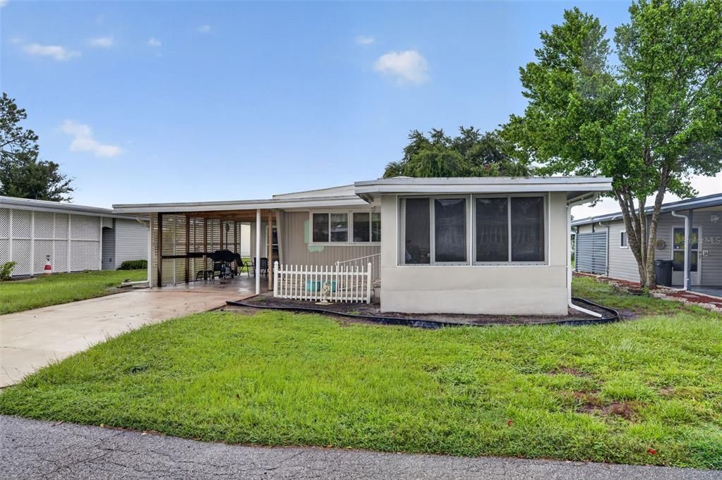 For Sale: $110,000 (2 beds, 2 baths, 1056 Square Feet)