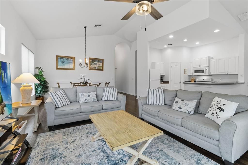 For Sale: $419,900 (4 beds, 3 baths, 1895 Square Feet)