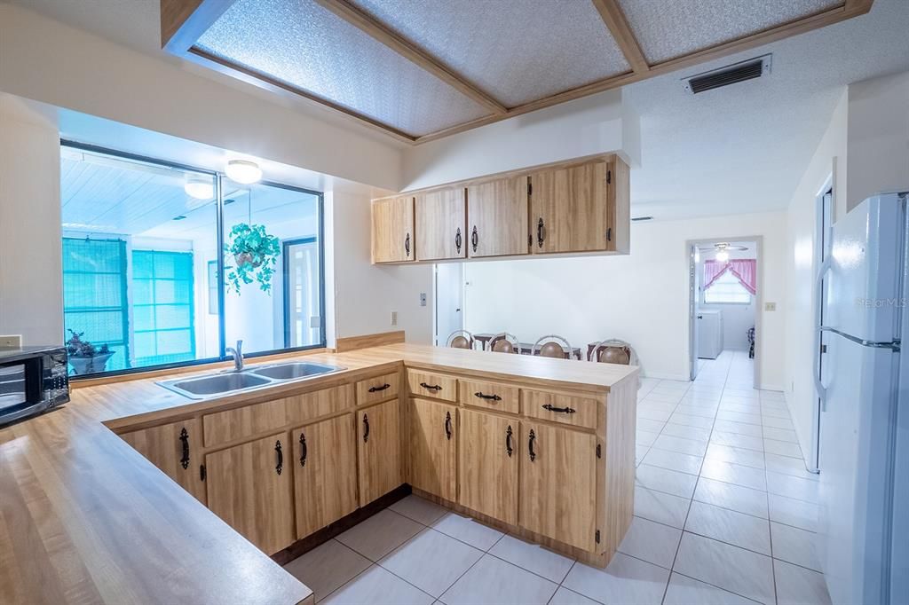 For Sale: $310,000 (3 beds, 2 baths, 1950 Square Feet)
