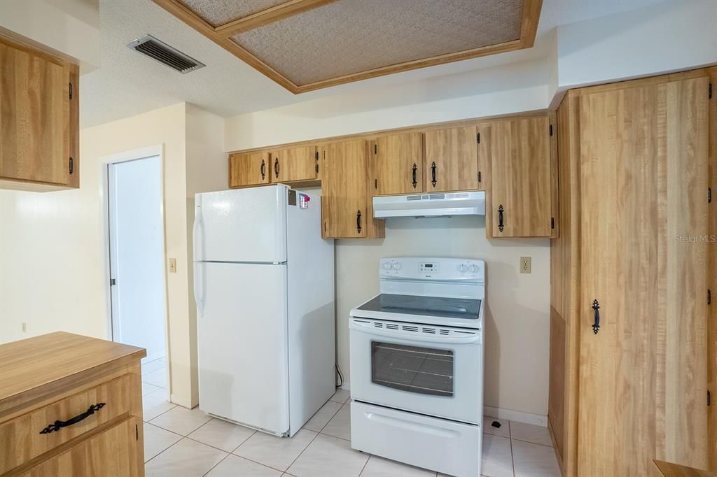 For Sale: $310,000 (3 beds, 2 baths, 1950 Square Feet)