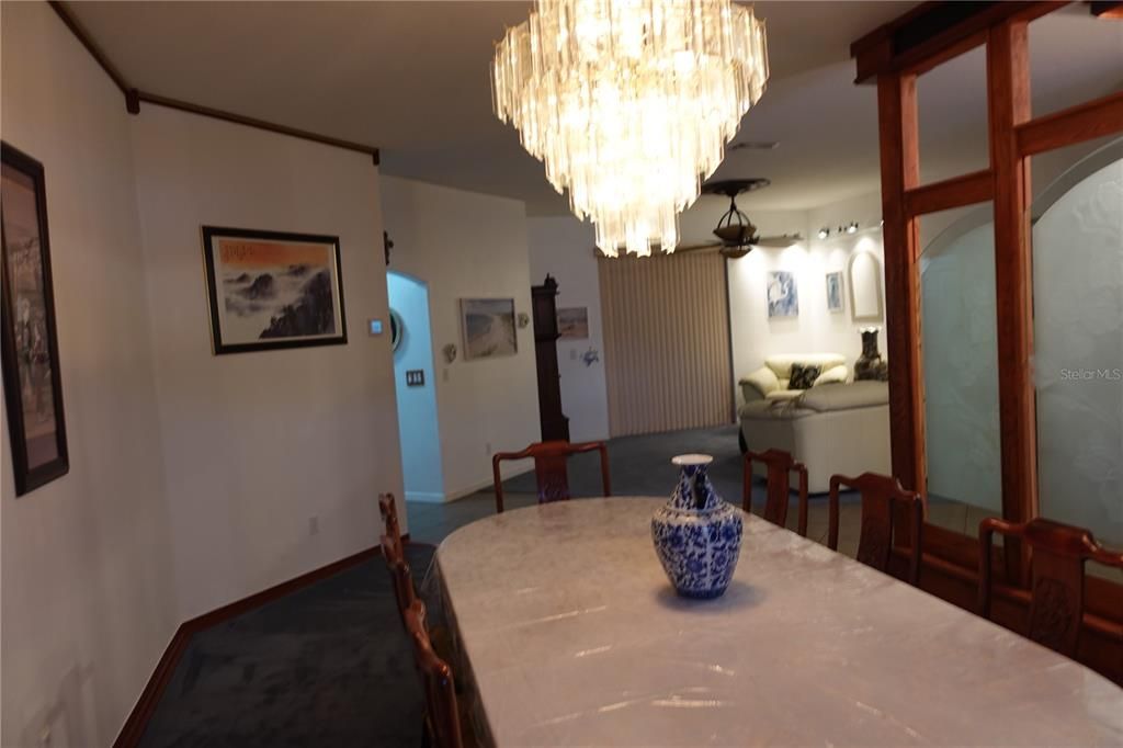 For Sale: $520,000 (3 beds, 2 baths, 2529 Square Feet)