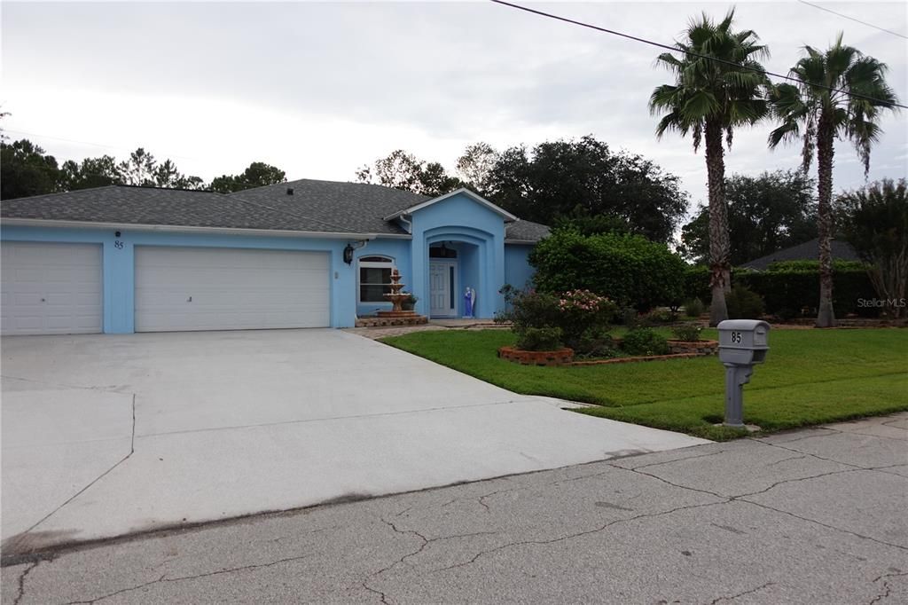 For Sale: $520,000 (3 beds, 2 baths, 2529 Square Feet)