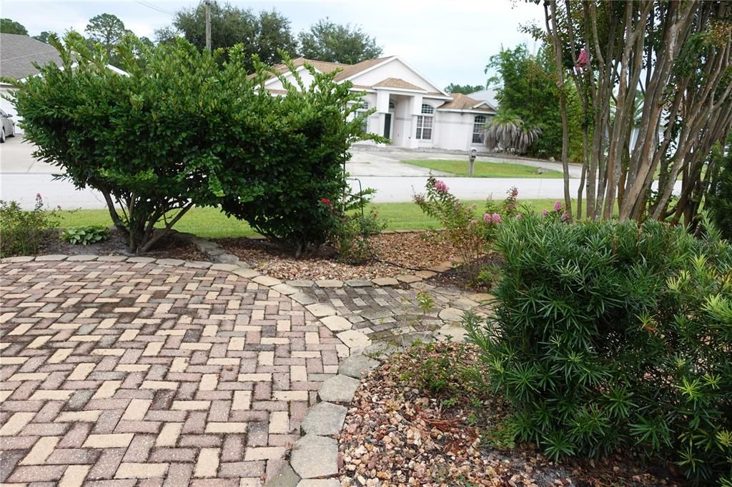For Sale: $520,000 (3 beds, 2 baths, 2529 Square Feet)