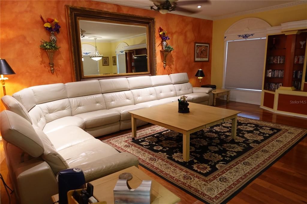 For Sale: $520,000 (3 beds, 2 baths, 2529 Square Feet)