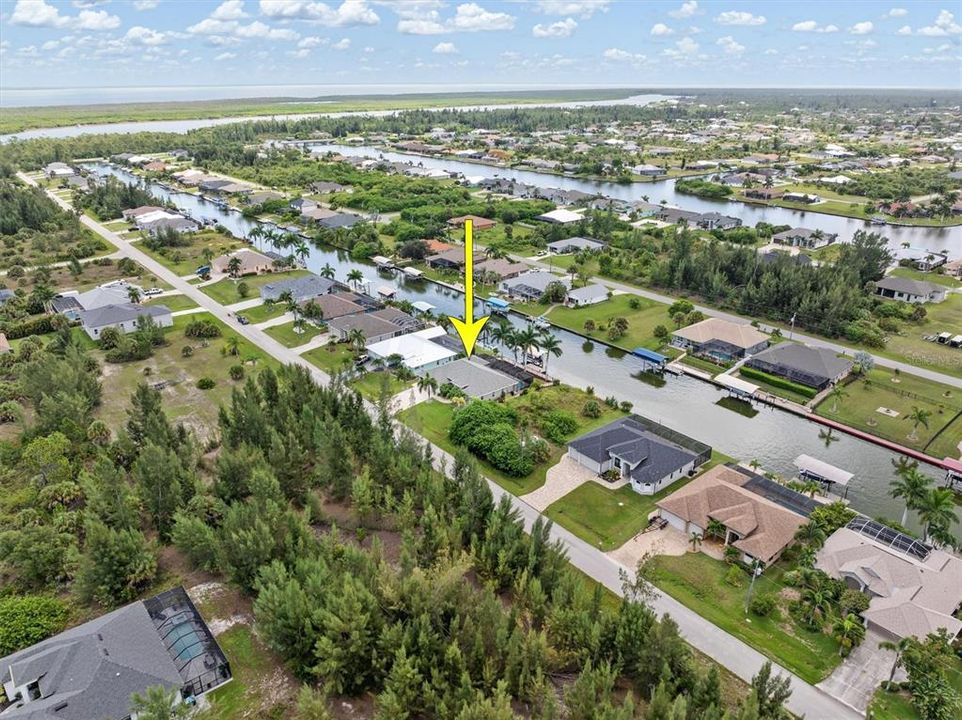 На продажу: $834,000 (3 спален, 2 ванн, 2046 Квадратных фут)