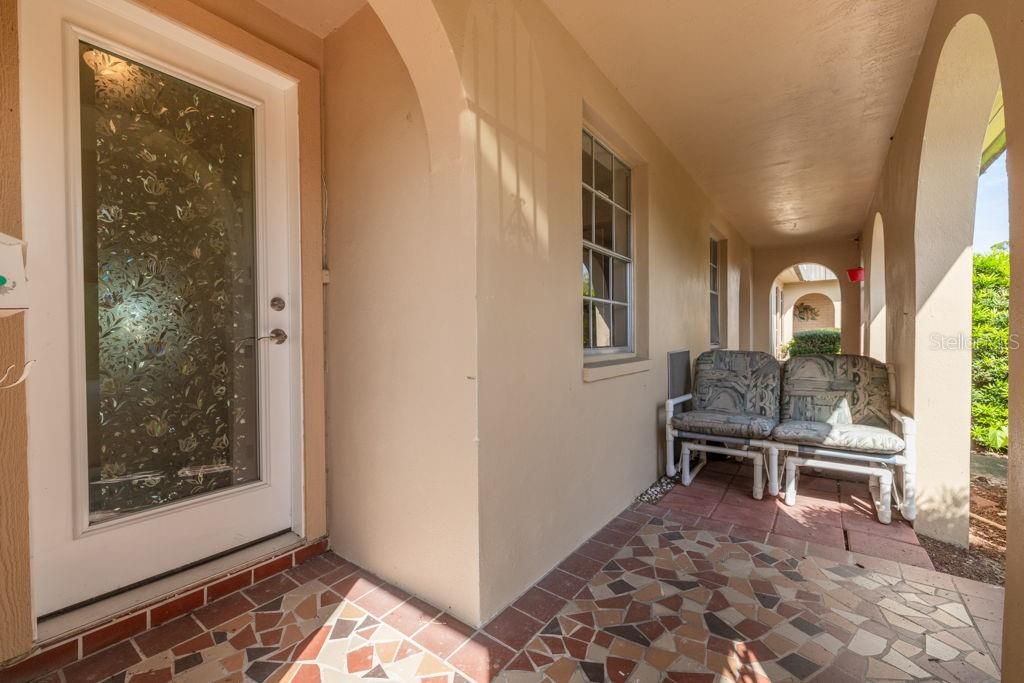 En Venta: $72,500 (2 camas, 1 baños, 975 Pies cuadrados)