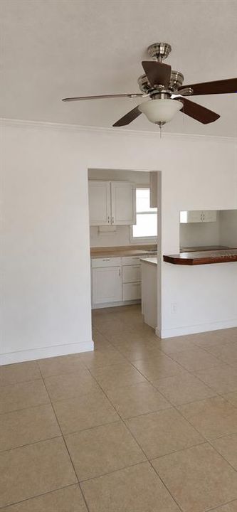 For Rent: $1,500 (2 beds, 2 baths, 925 Square Feet)