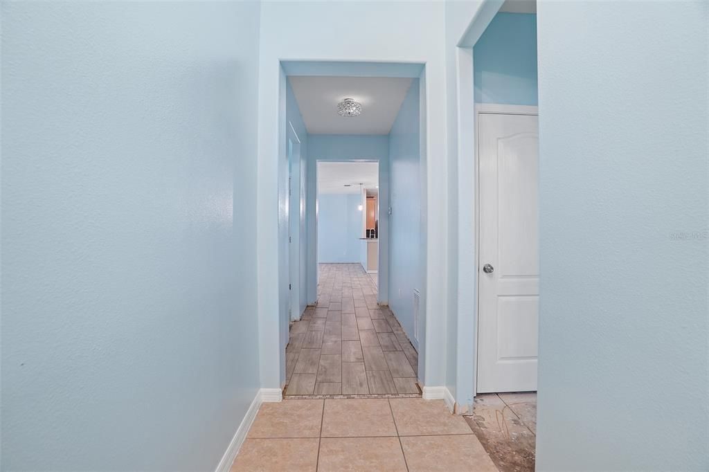 For Sale: $335,000 (3 beds, 2 baths, 1617 Square Feet)