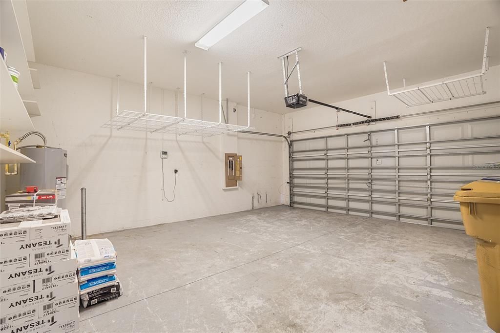 For Sale: $335,000 (3 beds, 2 baths, 1617 Square Feet)